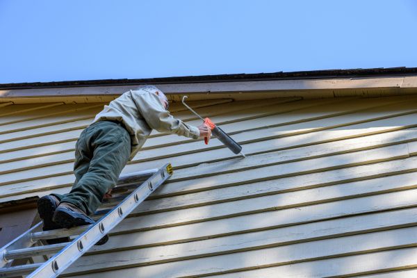 Cost of Vinyl Siding Caulk Repair in Mckinney